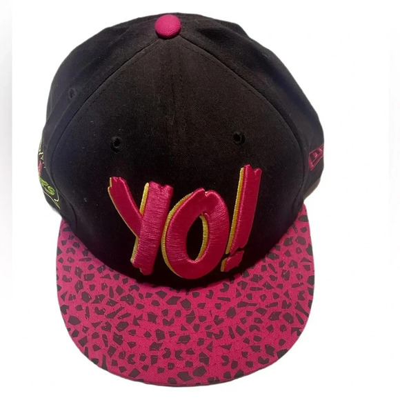 Vintage YO! MTV RAPS 9FIFTY Snapback blck pnk animal athletic casual print hat M - Picture 1 of 5
